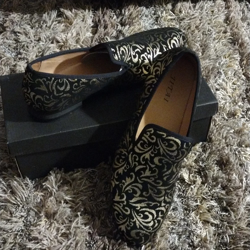 Jitia men's black and gold  slip on dress shoes. Size 12' - Picture 3 of 8
